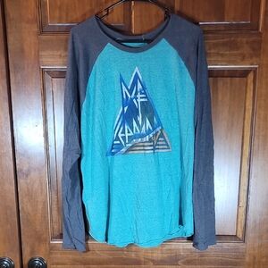 Def Leppard Teal and Gray Graphic Tee